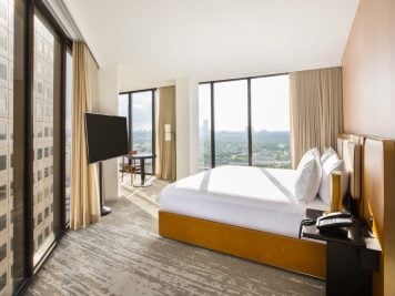 Corner King Bedroom